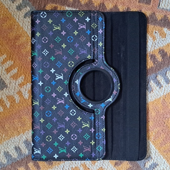 Apple Accessories - LV I-Pad Tablet Case